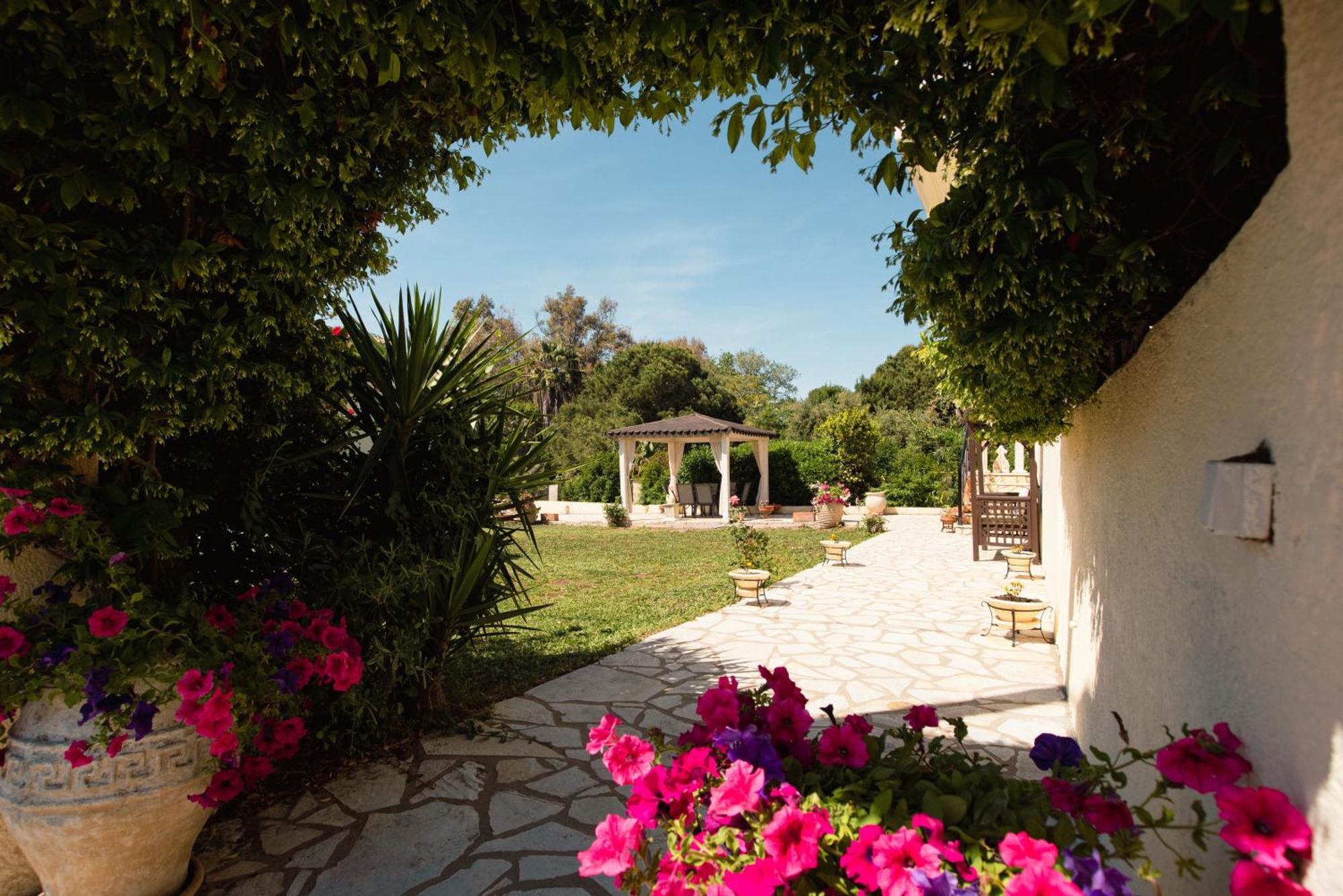 Angelique Apartments Agios Georgios (Corfu) Exterior foto