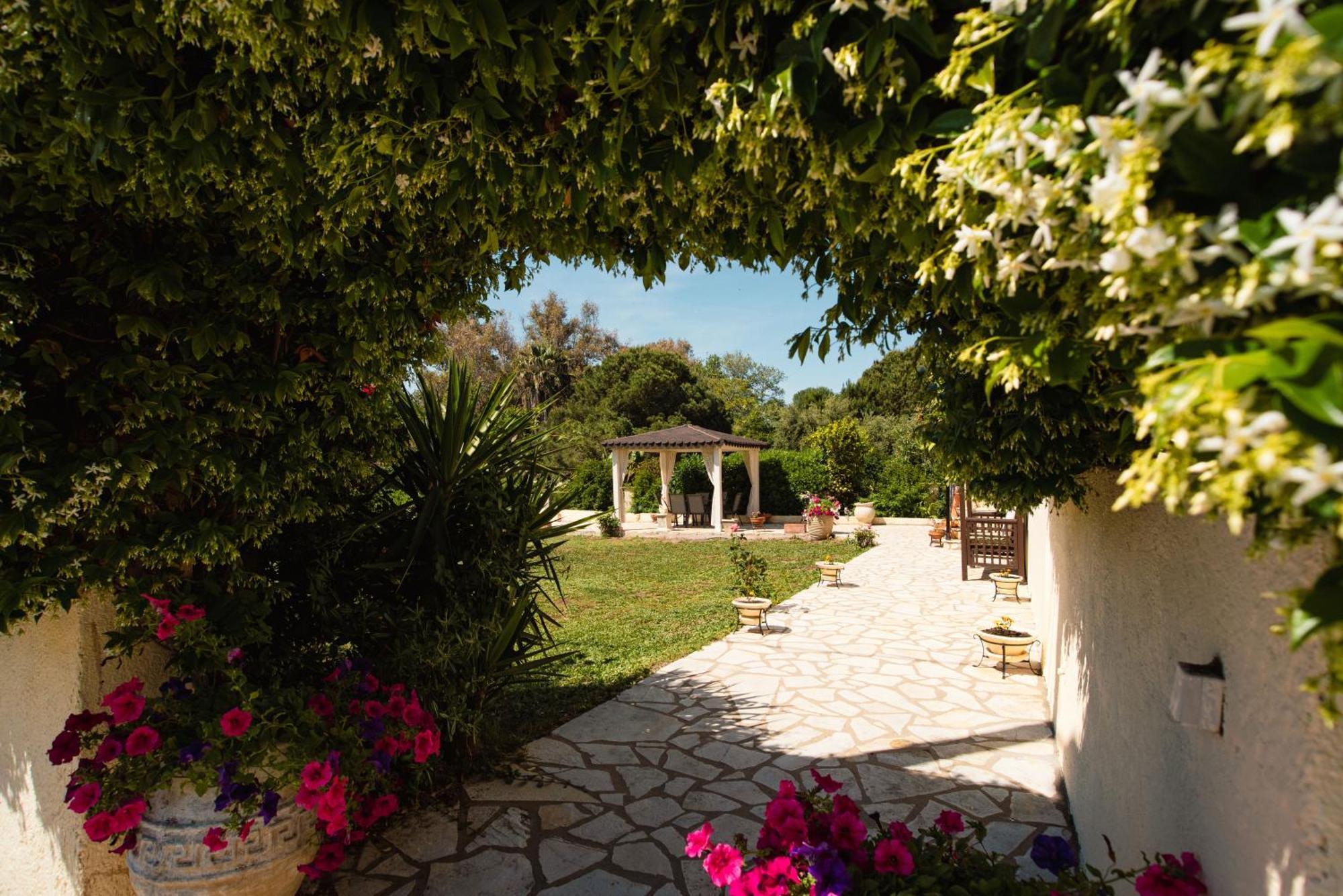 Angelique Apartments Agios Georgios (Corfu) Exterior foto